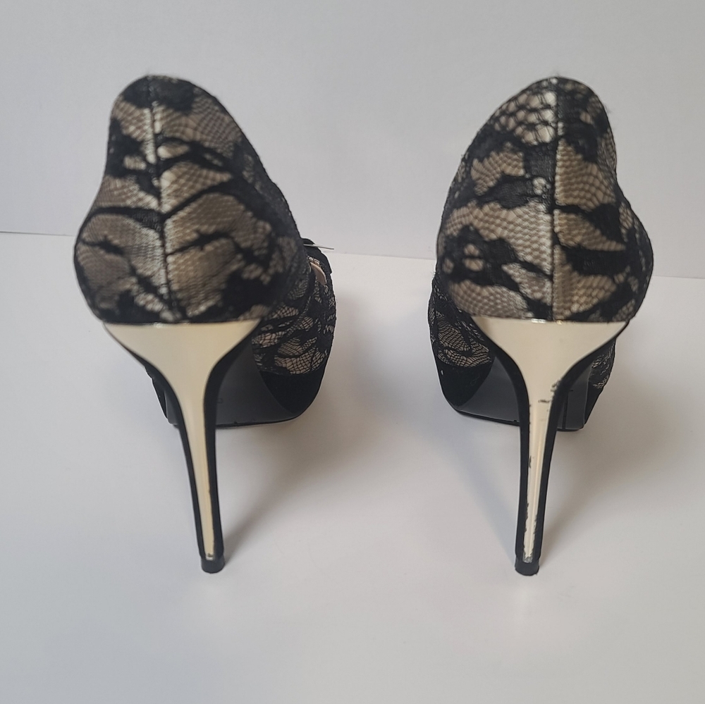 Guess Platform Peep Toe High Heel Pumps Black Lace Over Champagne Gold, 6.5M - Picture 11 of 15